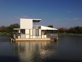 Mary River House Boats