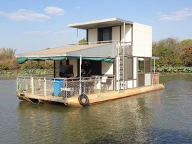 Mary River House Boats