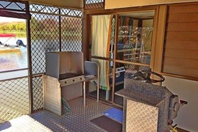 Mary River House Boats