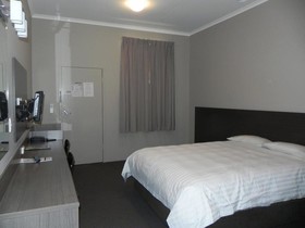 Blue Stone Motor Inn