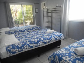 Bush Village Budget Cabins, Airlie Beach