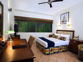 Coral Sea Marina Resort