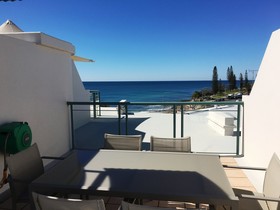 Grand Palais Beachside Resort