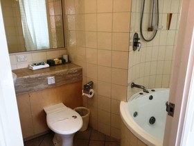 Grand Palais Beachside Resort