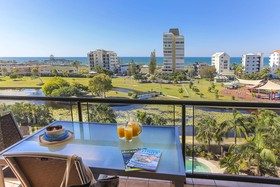 Mirage Alexandra Headland