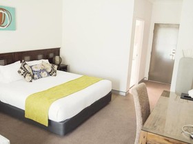 Alexandra Hills Hotel