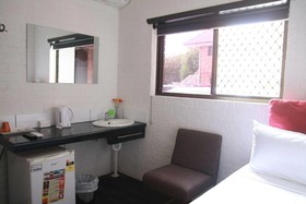 Ascot Budget Inn & Residences