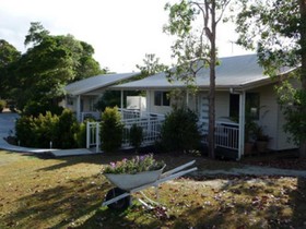 Tinaroo Sunset Retreat