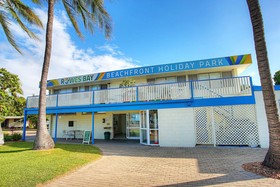 Rowes Bay Beachfront Holiday Park