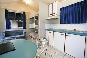 Rowes Bay Beachfront Holiday Park