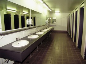 Rowes Bay Beachfront Holiday Park