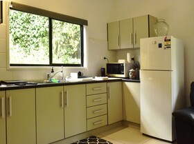 Misty Mountains Rainforest Retreat