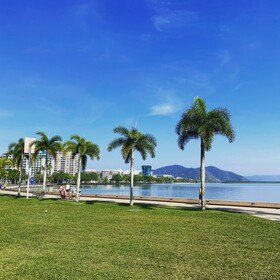 Misty Mountains Rainforest Retreat