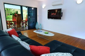 Misty Mountains Rainforest Retreat