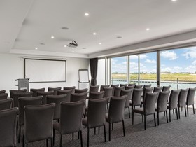 Mercure Sunshine Coast Kawana Waters