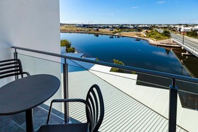 Mercure Sunshine Coast Kawana Waters