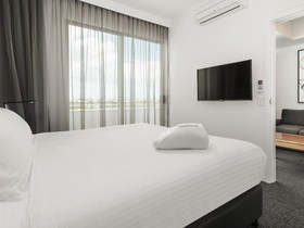 Mercure Sunshine Coast Kawana Waters