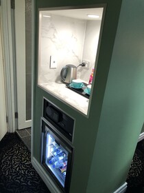 Amelia Budget Hotel