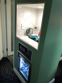 Amelia Budget Hotel