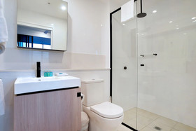 Hope Street Apartments by CLLIX