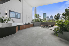 Hope Street Apartments by CLLIX