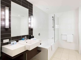 Novotel Brisbane Airport Hotel