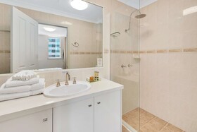 The Manor Apartment Hotel