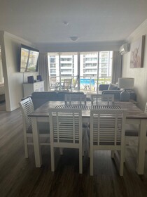 Broadbeach Holiday Apartments
