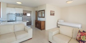Broadbeach Savannah