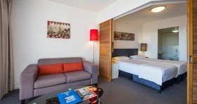 Broadbeach Savannah
