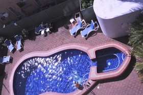 Broadbeach Travel Inn Apartments