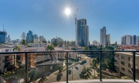 Encore Broadbeach