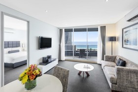Meriton Suites Broadbeach