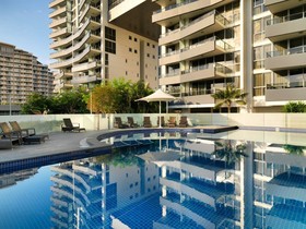 Meriton Suites Broadbeach