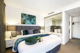 Oracle Resort Broadbeach