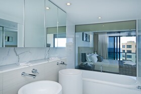 Oracle Resort Broadbeach