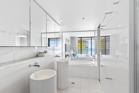 Oracle Resort Broadbeach