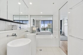 Oracle Resort Broadbeach