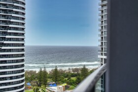 Oracle Resort Broadbeach