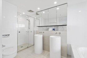 Oracle Resort Broadbeach