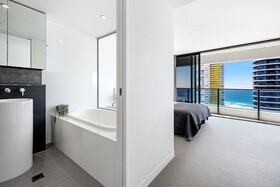 Oracle Resort Broadbeach