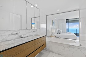 Oracle Resort Broadbeach