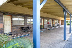Smart Motels Bert Hinkler