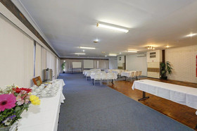 Smart Motels Bert Hinkler
