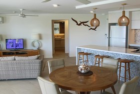 Cairns Aquarius Holiday Apartments