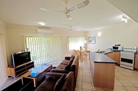 Central Plaza Apartments Hotel