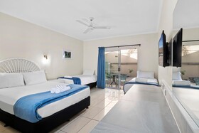 Hotel Tropiq Cairns