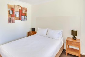 Nightcap at Golden Beach Tavern