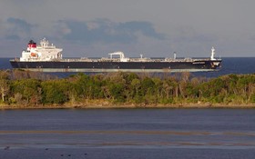 Riviere On Golden Beach