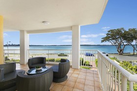 Riviere On Golden Beach